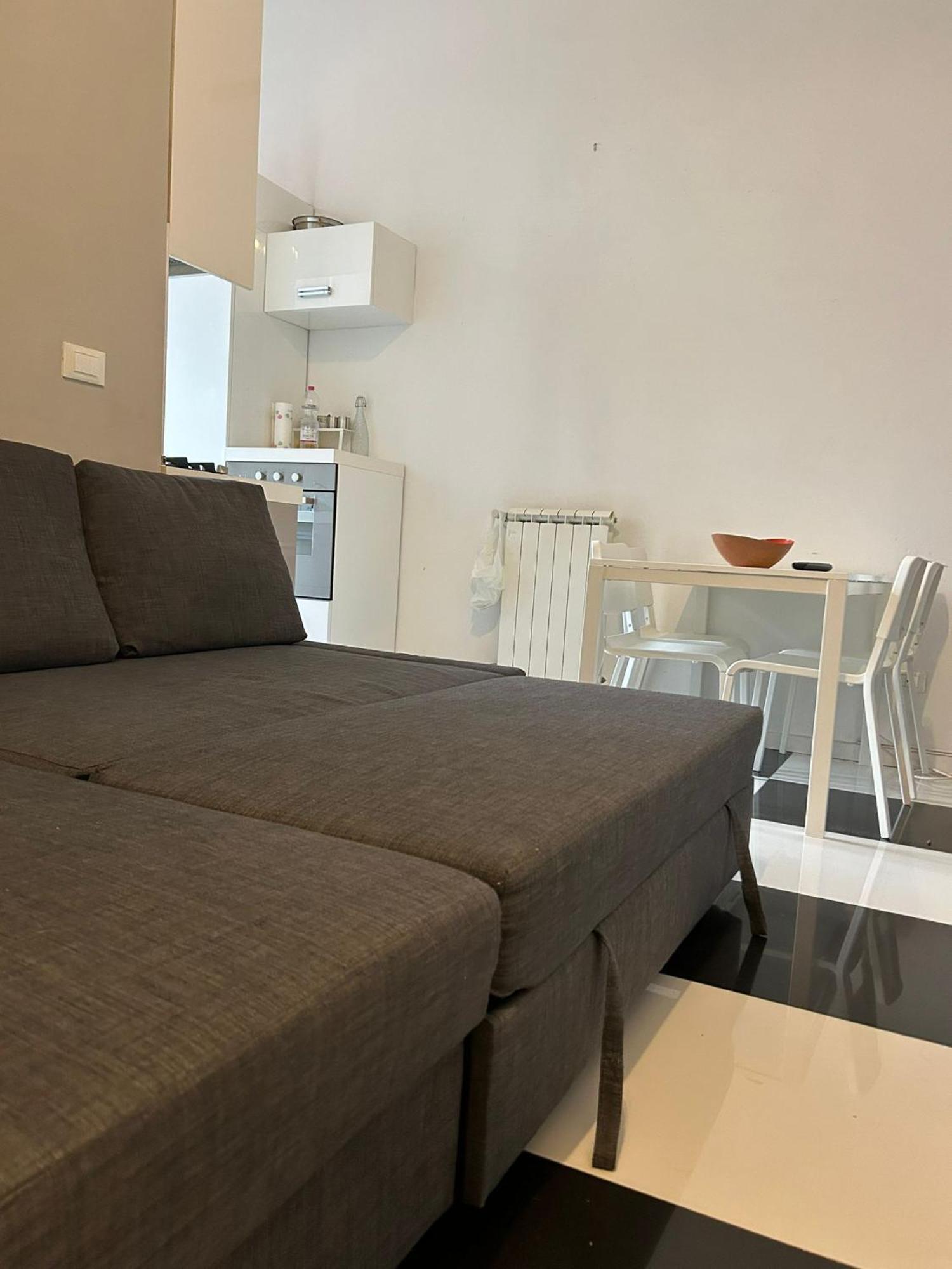 Ampio Bilocale Sui Navigli Milanoアパートメント エクステリア 写真